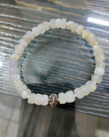 Moon Stone Healing Bracelet