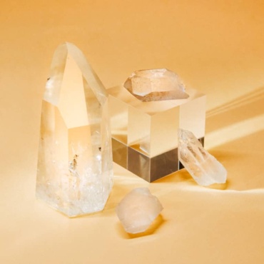 Basic Crystal Therapy for Health and Wealth